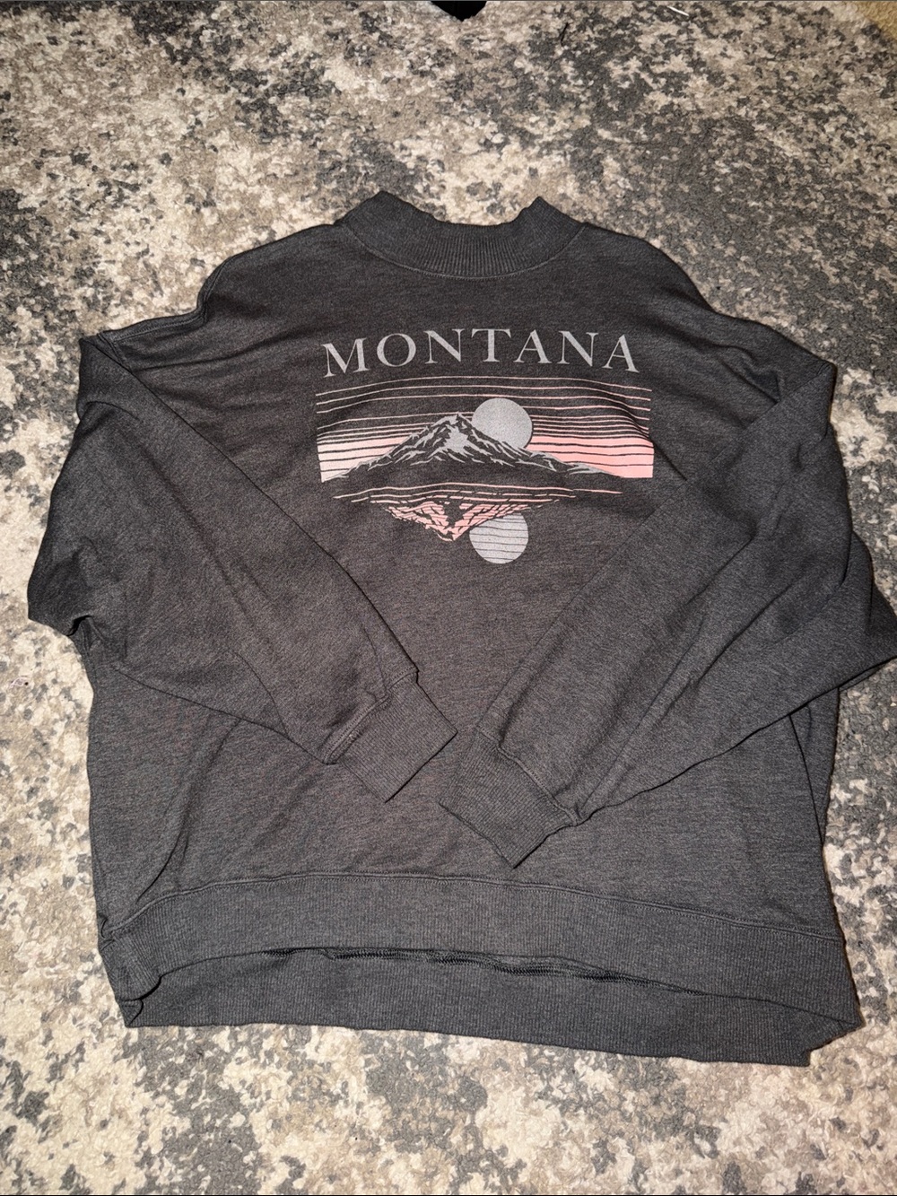 American Eagle Montana Graphic Crewneck Sweatshirt - Dark Gray